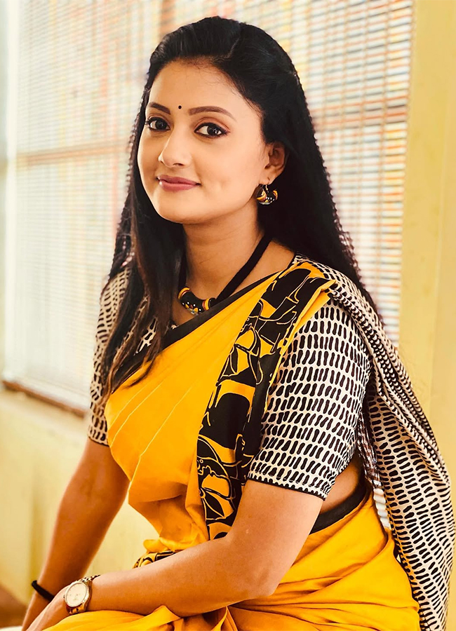 Actress Debjani Modak Bigg Boss 10 Telugu Viral Photos13