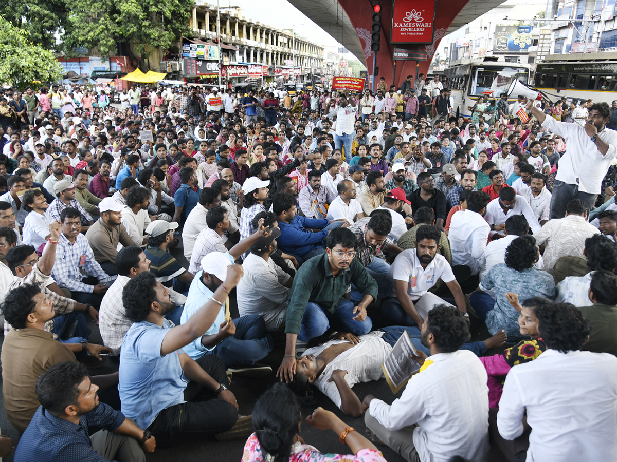 Secretariat employees stage protest by sitting on the road3