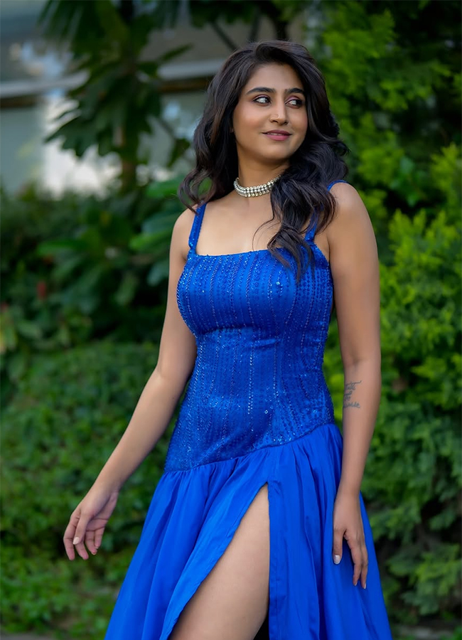 Glamorous anchor Varshini Sounderajan Enters the Bigg Boss house13