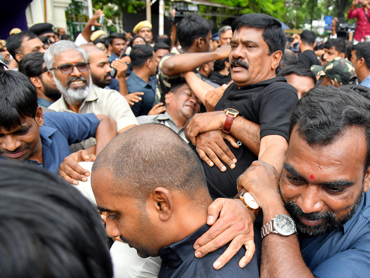 BRS Calls for Statewide Protests Over MLAs Being Barred From Assembly11