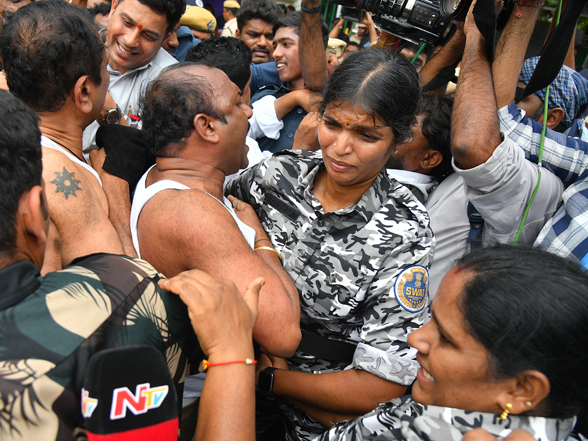 BRS Calls for Statewide Protests Over MLAs Being Barred From Assembly16