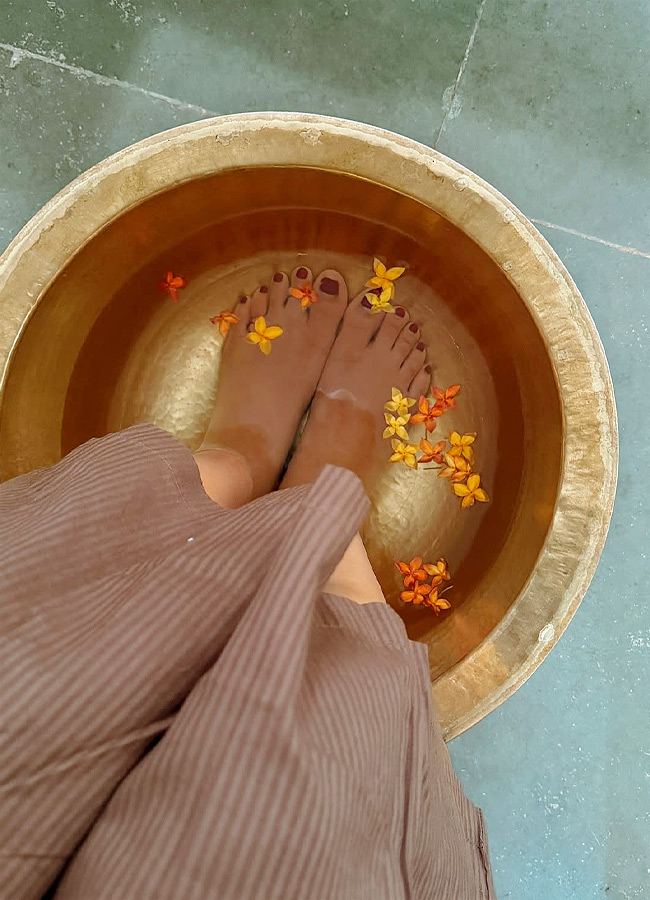 Samantha’s Spiritual Journey with Sadhguru.. Photos7