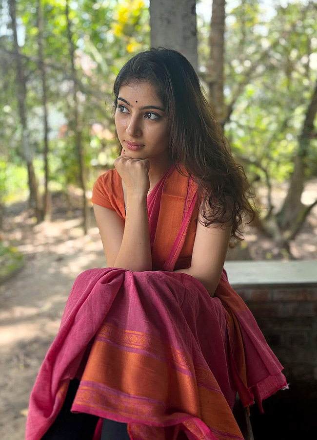 Sara in a Saree The Dhurandhar Beauty2