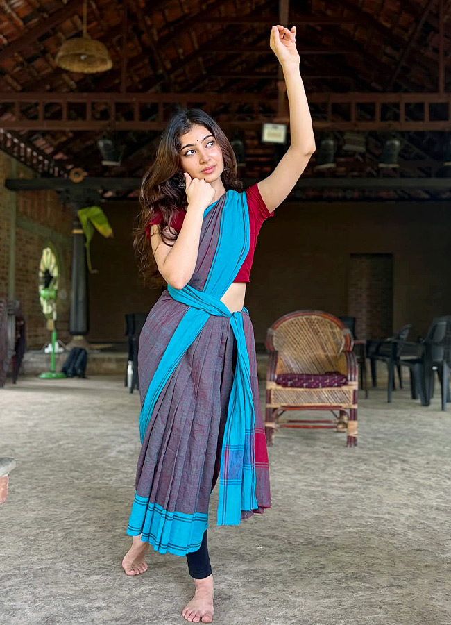 Sara in a Saree The Dhurandhar Beauty4