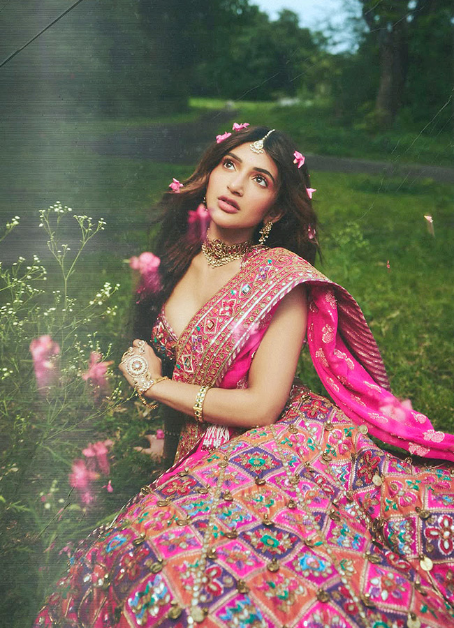 Sreeleela Looks Like a Princess Amidst Flowers Stunning Photos3
