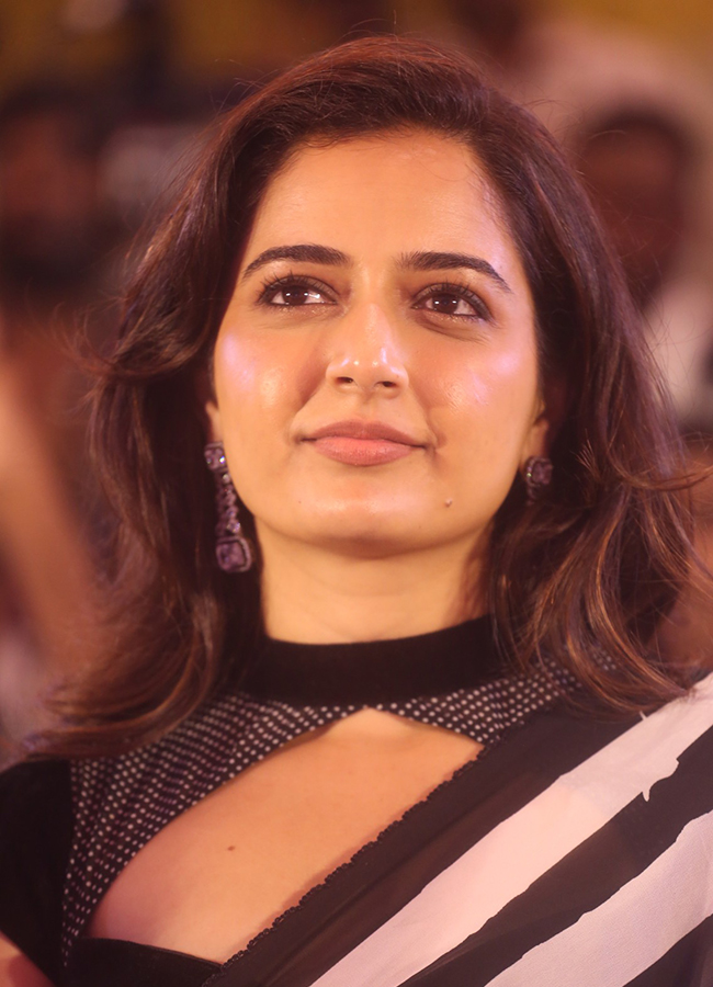 Actress Ashika Ranganath Latest Photos Viral5