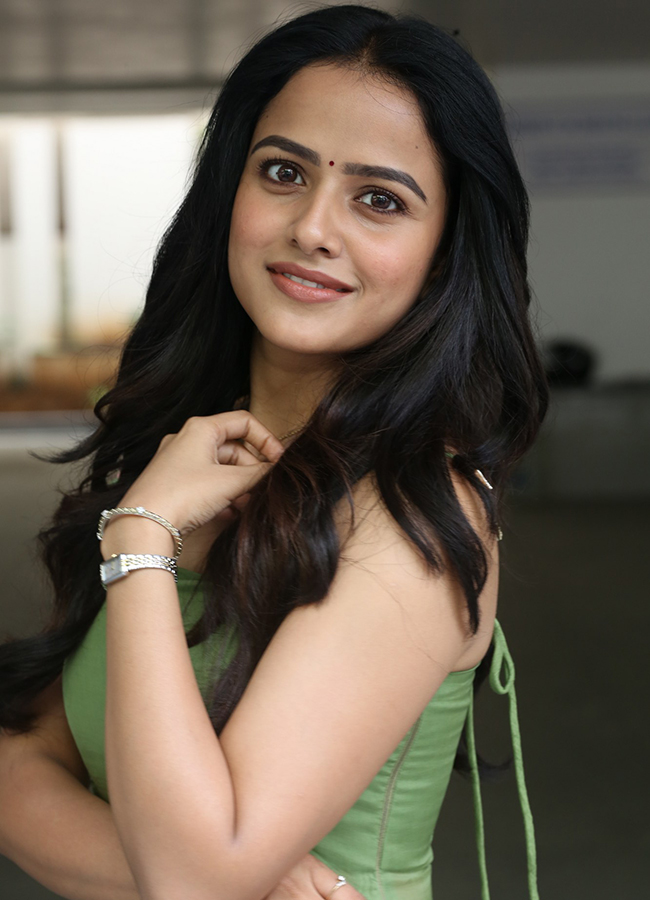 Vaishnavi Chaitanya in Epic Movie Interview Photos14
