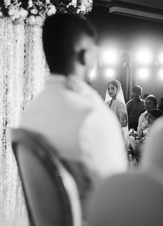 Nivedhithaa Sathish gets engaged to photographer shares photos10