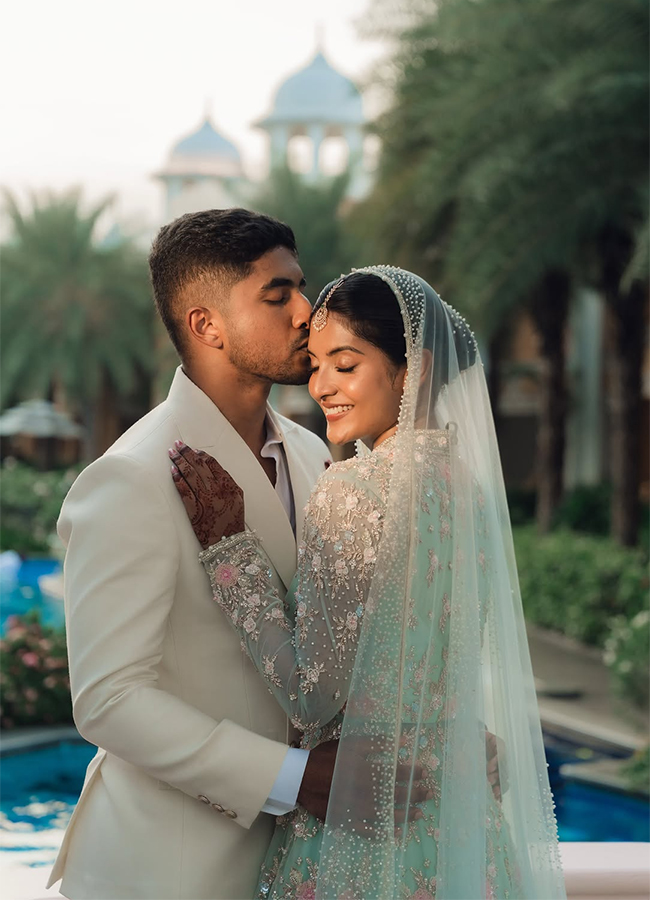 Nivedhithaa Sathish gets engaged to photographer shares photos14