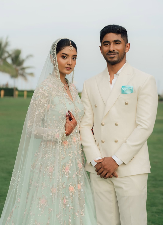 Nivedhithaa Sathish gets engaged to photographer shares photos8
