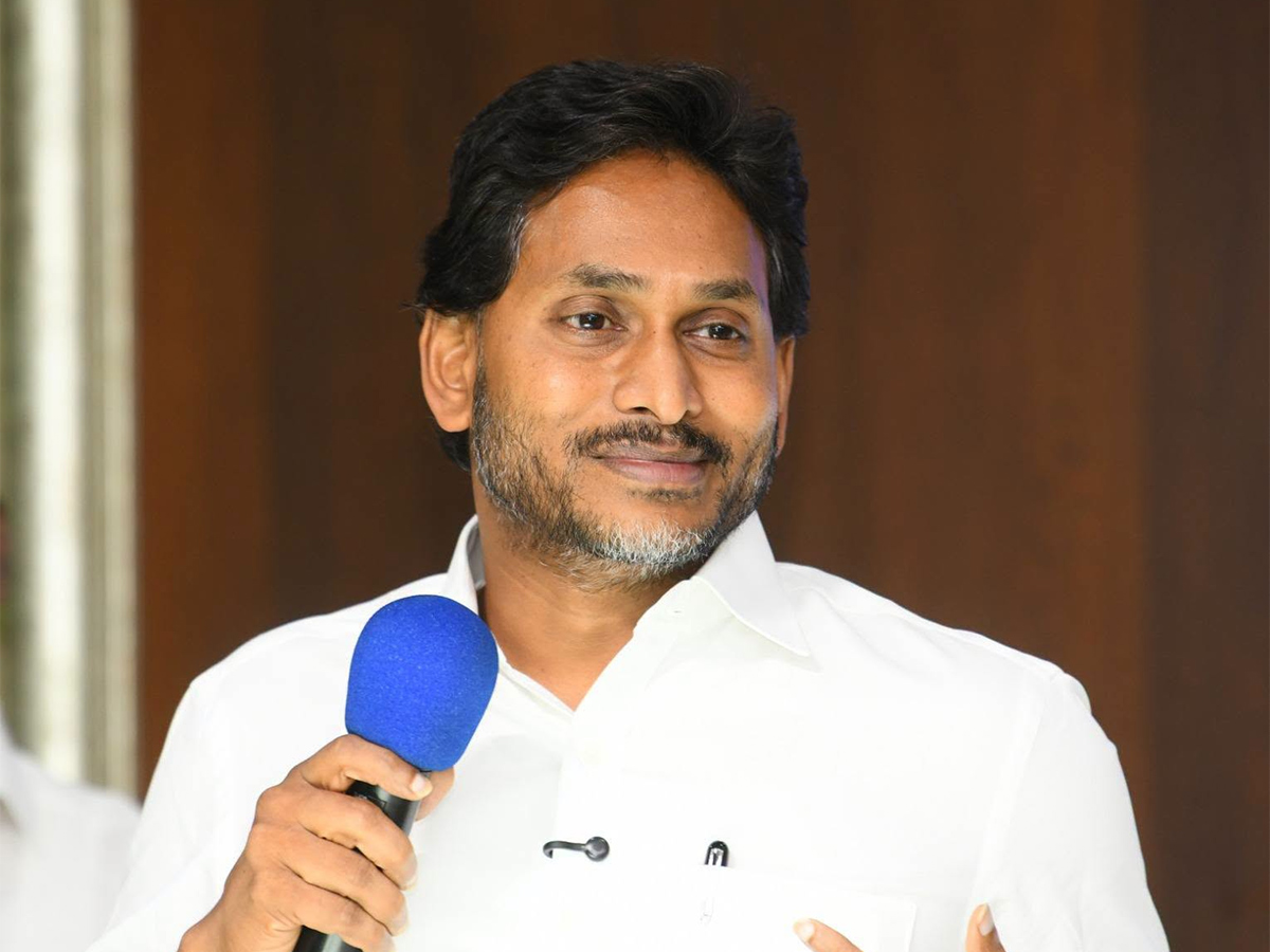 YS Jagan Meeting With Parchur Leaders Today HD Photos12