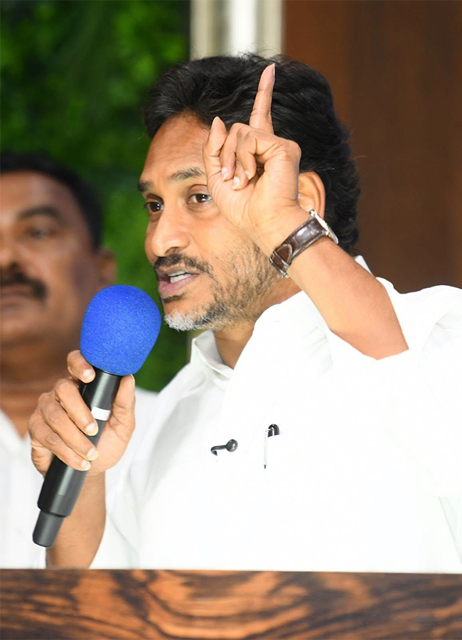 YS Jagan Meeting With Parchur Leaders Today HD Photos15