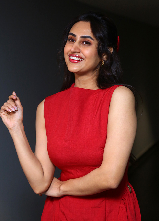 Actress Archana Iyer Latest Photos5