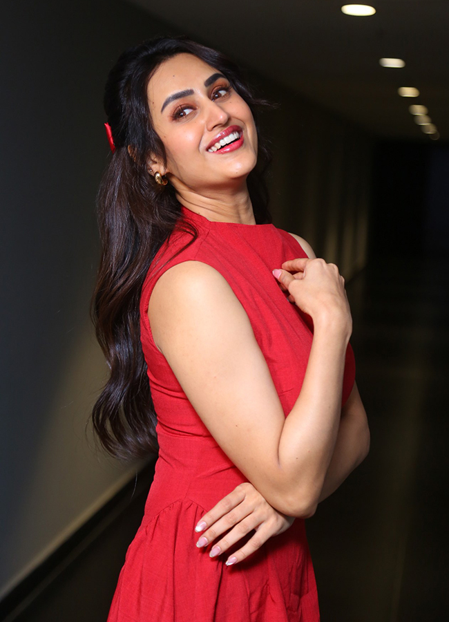 Actress Archana Iyer Latest Photos7
