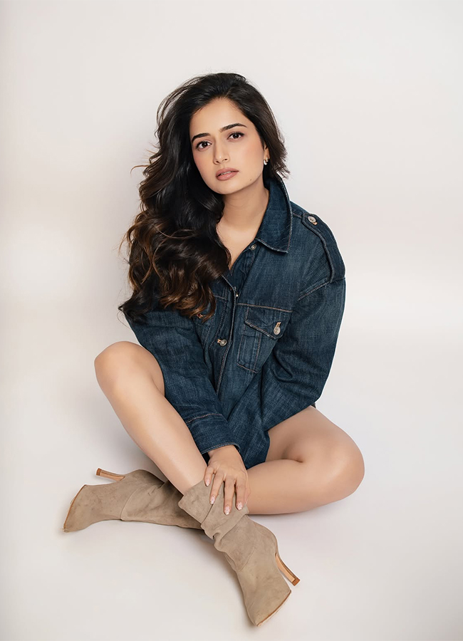 Actress Ashika Ranganath Latest Photos Viral10