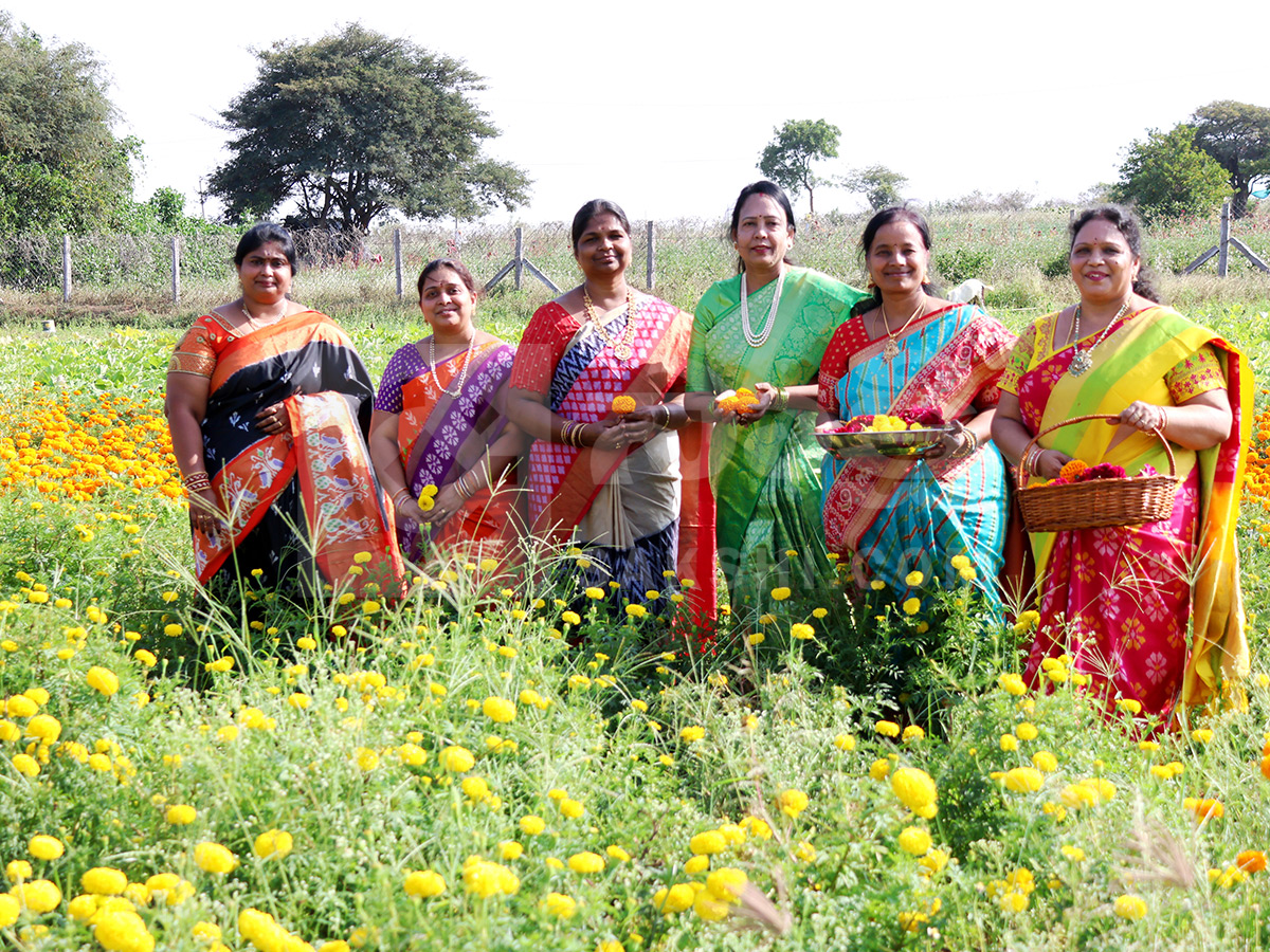 Bathukamma Celebrations 2026 Hyderabad HD Photos12