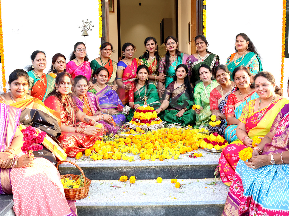 Bathukamma Celebrations 2026 Hyderabad HD Photos21