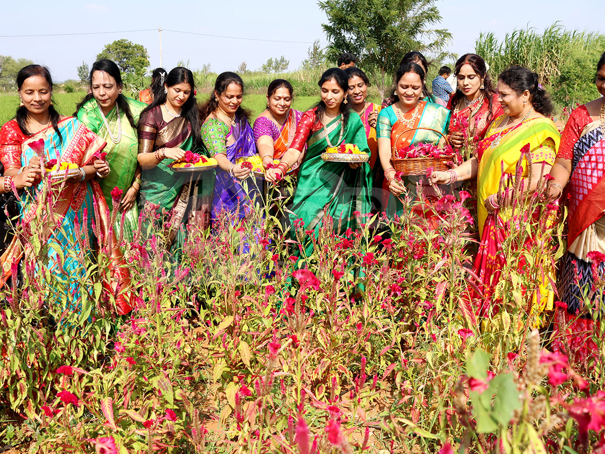 Bathukamma Celebrations 2026 Hyderabad HD Photos8