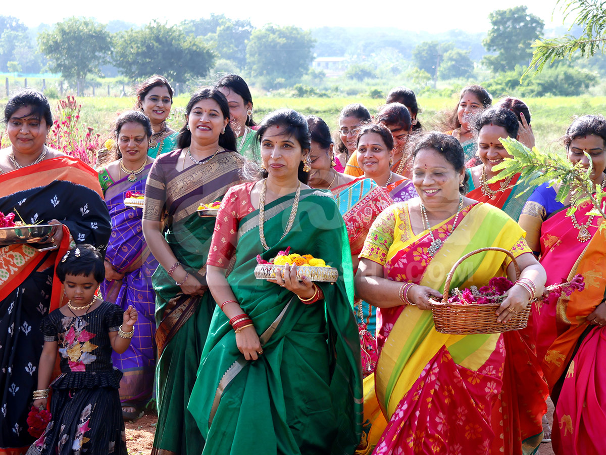 Bathukamma Celebrations 2026 Hyderabad HD Photos9