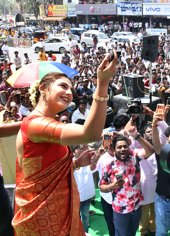 Film actress Ritika Nayak Creates a buzz in Nalgonda29