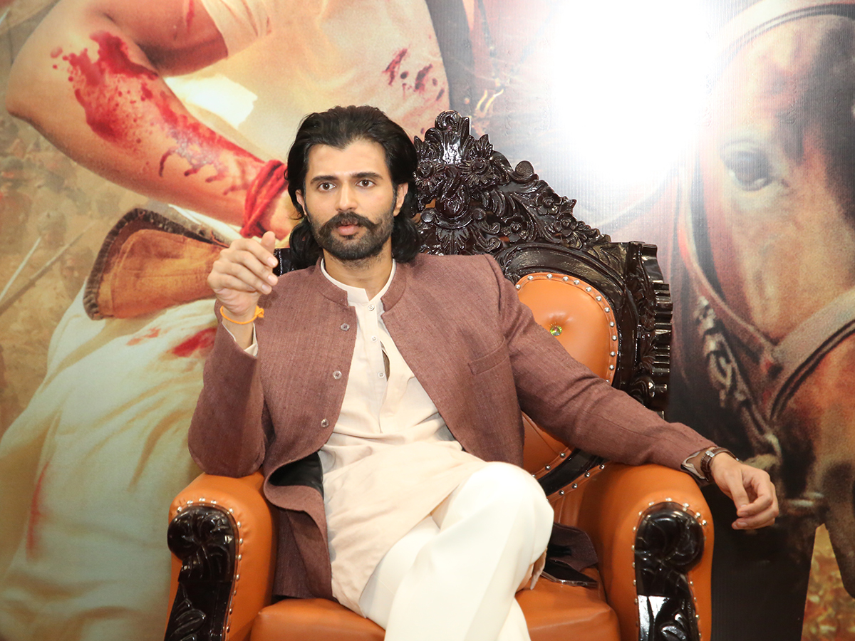 Ranabaali Movie : Vijay Deverakonda Interview Photos latest photos4