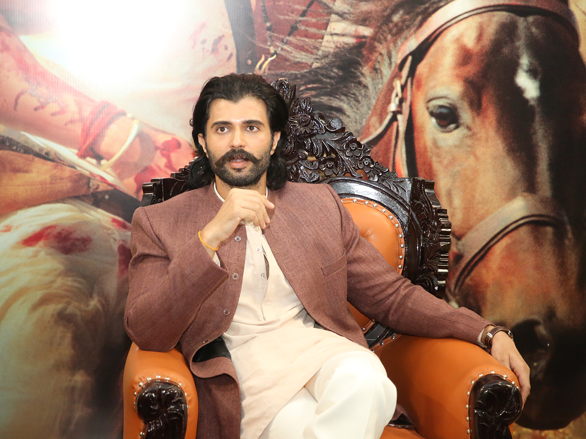 Ranabaali Movie : Vijay Deverakonda Interview Photos latest photos6