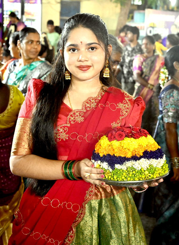  Engilipula Bathukamma Celebrations At Telangana12