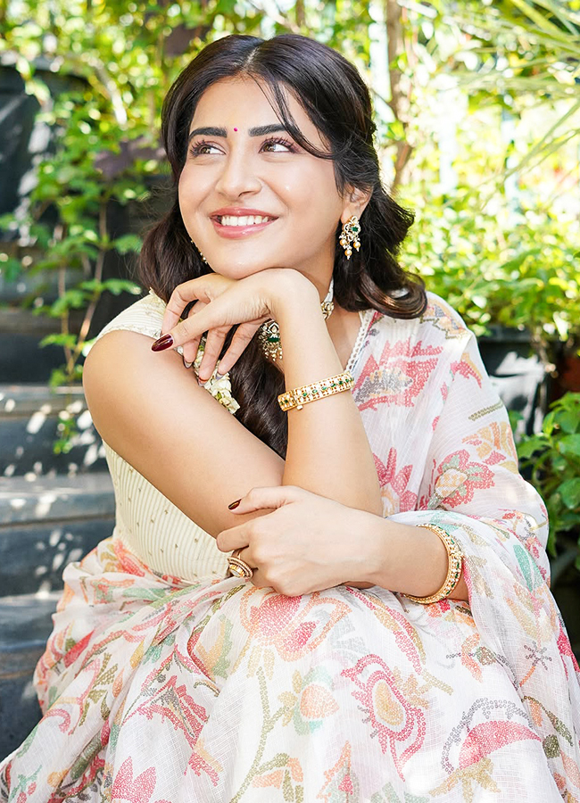 Rashi Singh Latest Photos 4