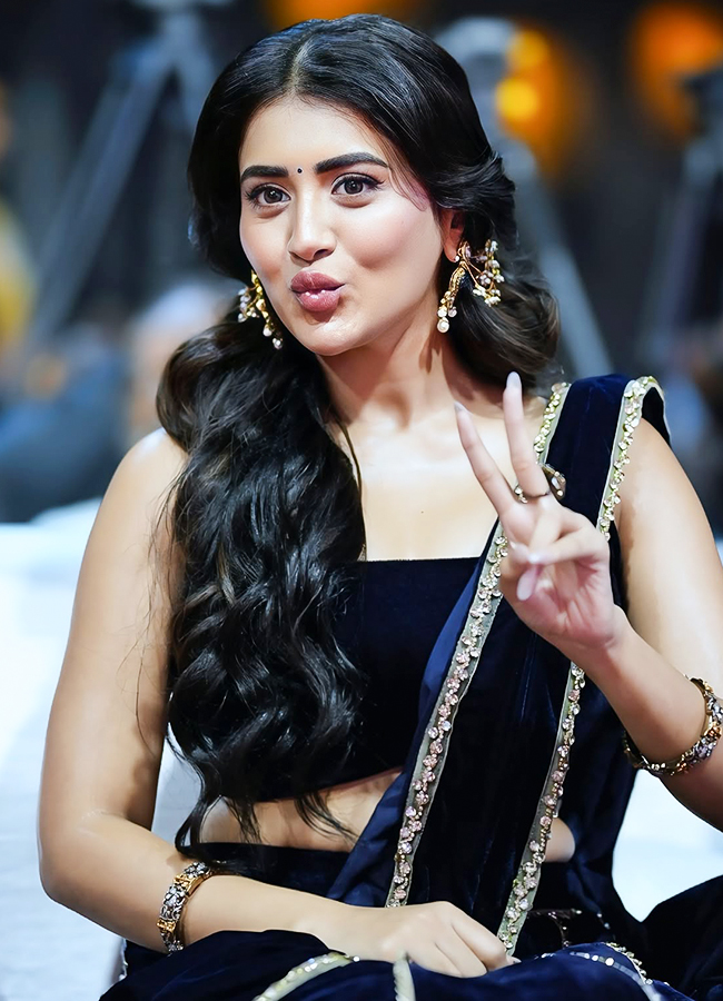 Rashi Singh Latest Photos 10
