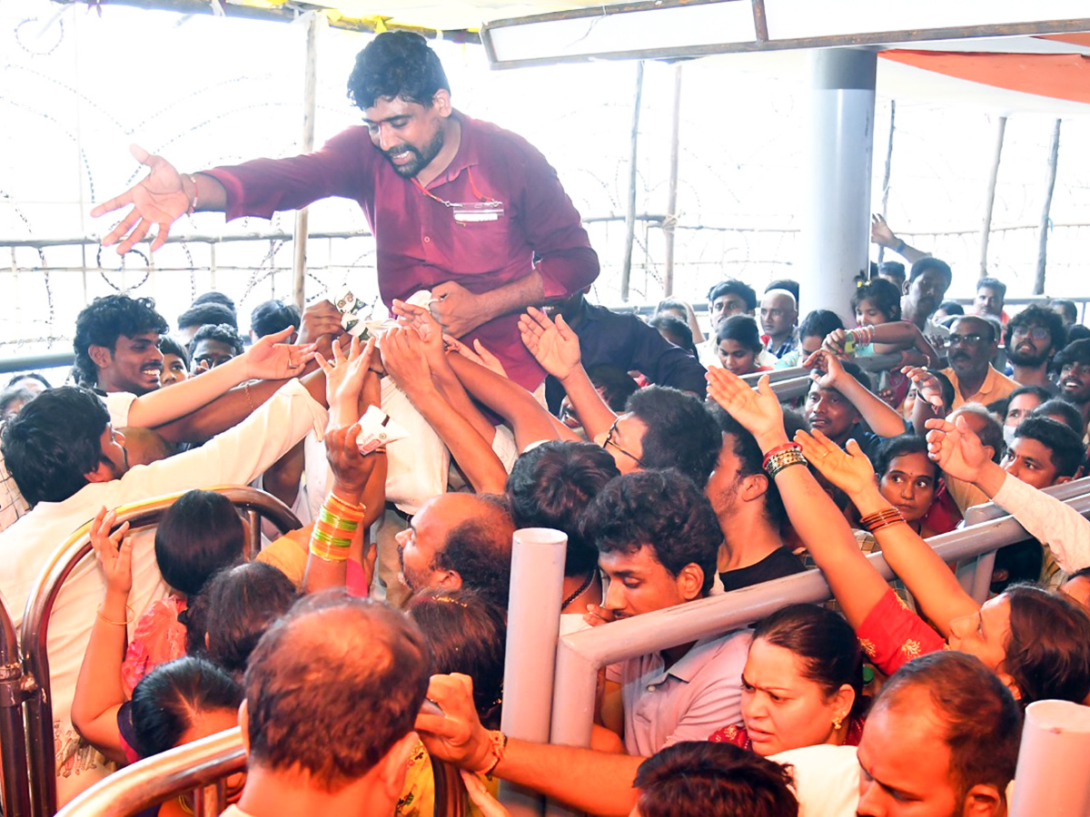 Indrakeeladri Dasara Celebrations Begin Photos26