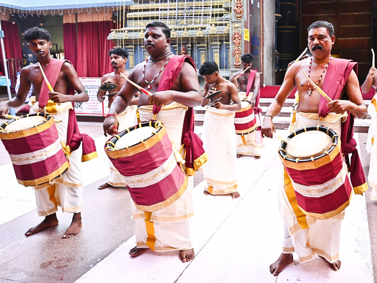 Indrakeeladri Dasara Celebrations Begin Photos5