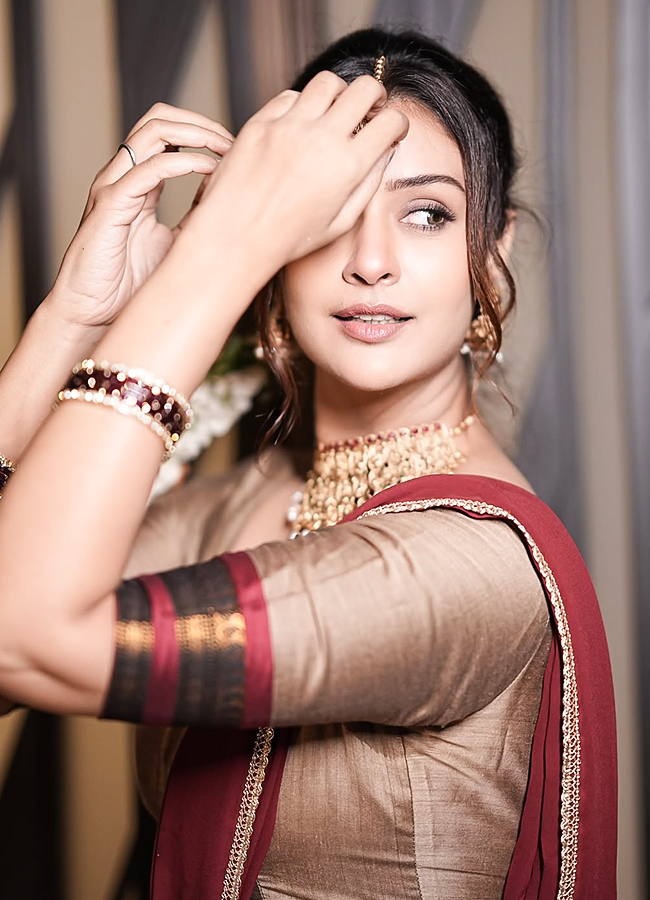 Payal Rajput Stunning Look Goes Viral5