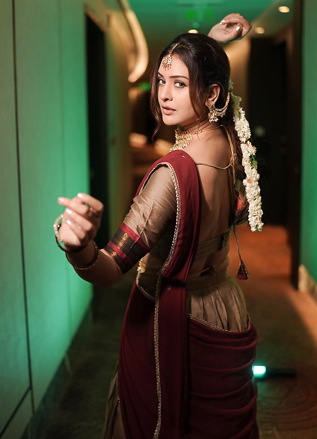 Payal Rajput Stunning Look Goes Viral8