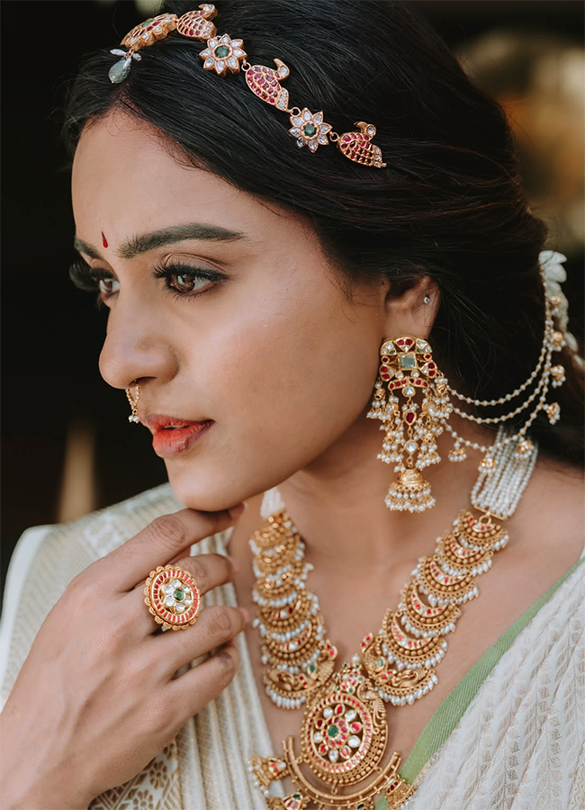 Dussehra 2026 Special : Actress Vithika Sheru Latest Photos4