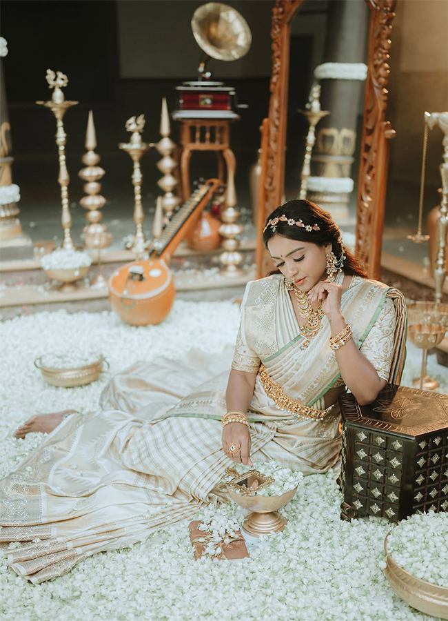Dussehra 2026 Special : Actress Vithika Sheru Latest Photos7