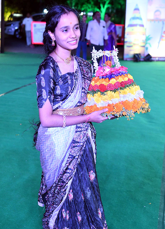 Kalvakuntla Kavitha Bathukamma Celebrations in 2026 Osmania University10