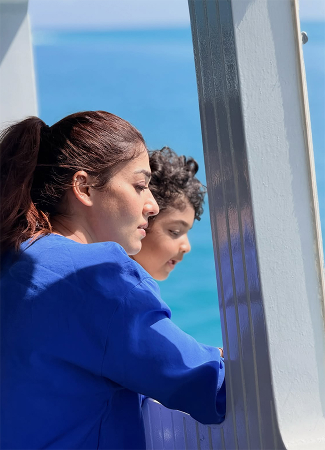 Nayanthara Shared a Glimpse of Her Family Vacation Viral Photos10