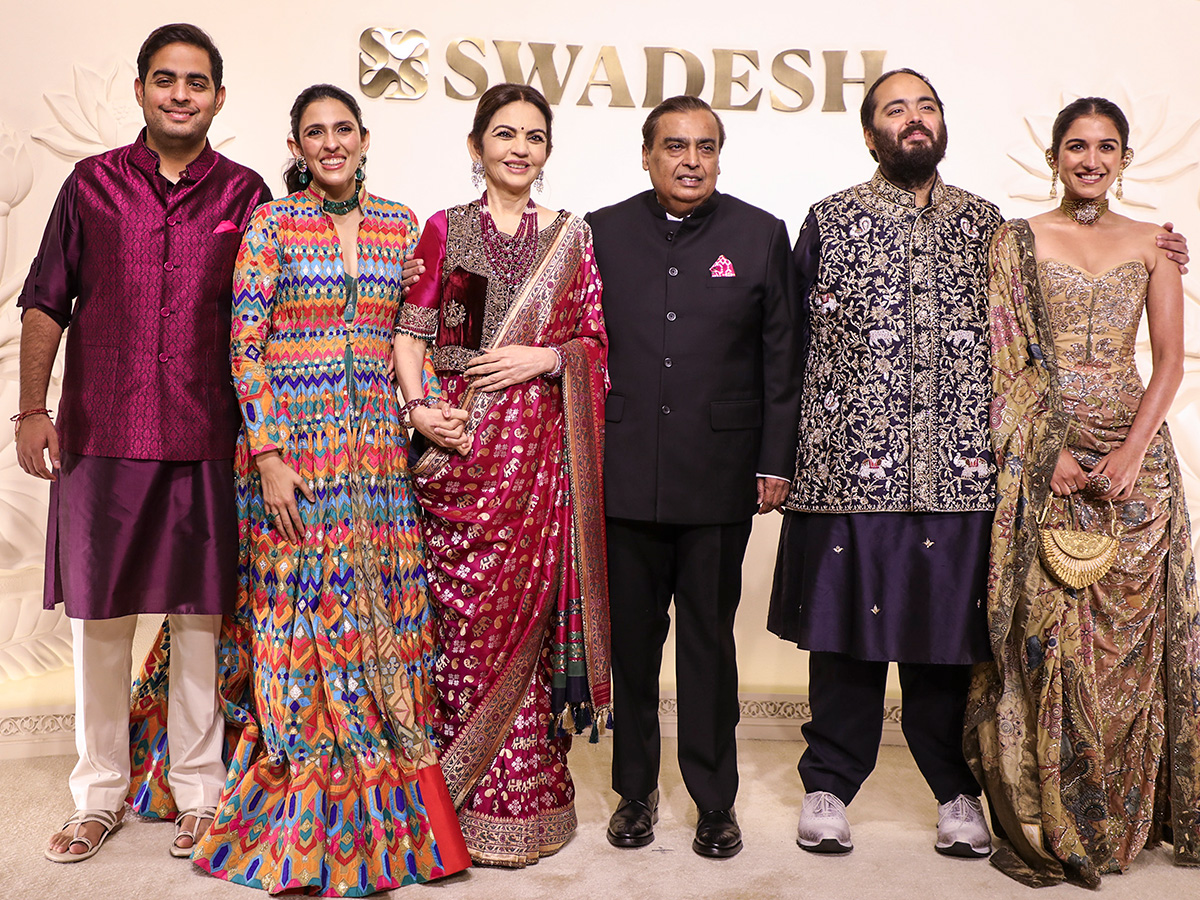 Swadesh at Eros Indian handicraft flagship store launched by Reliance Foundation3