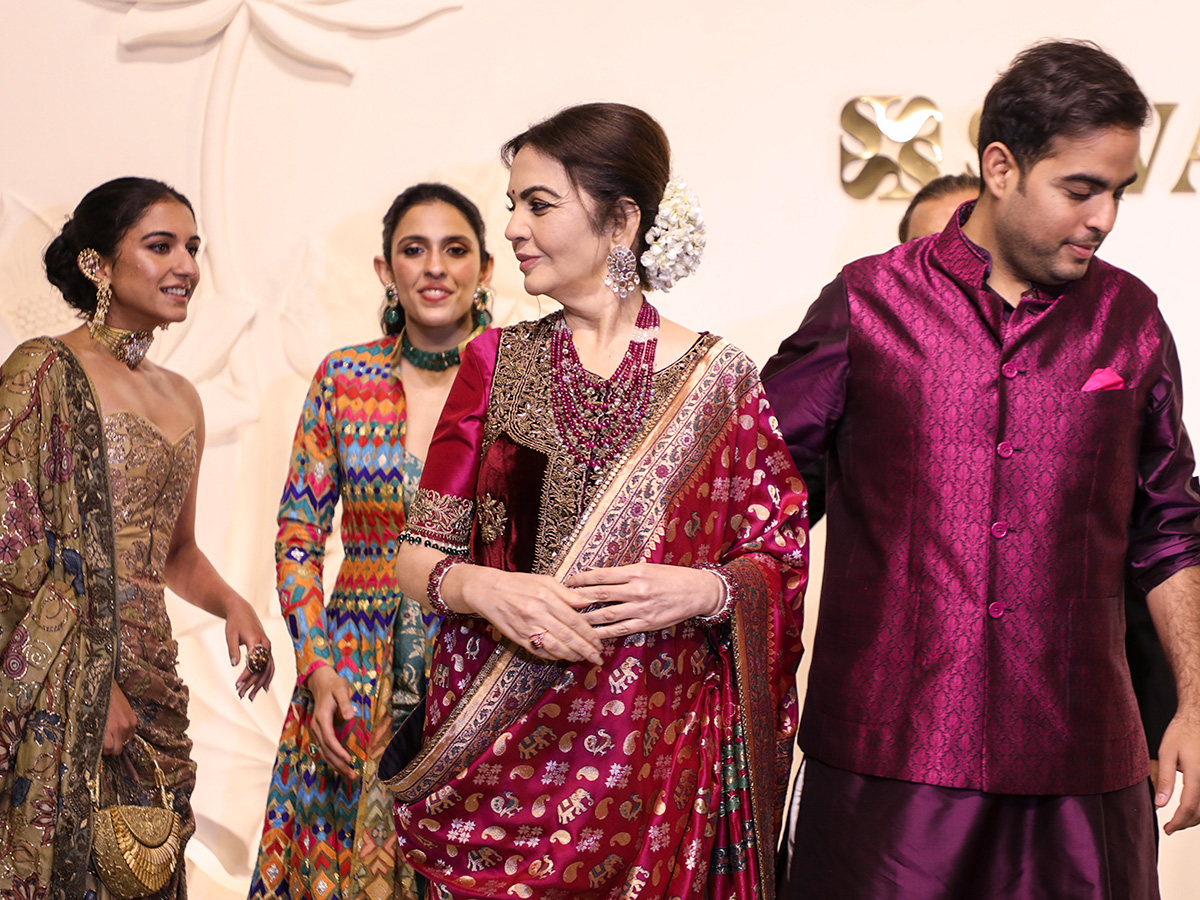 Swadesh at Eros Indian handicraft flagship store launched by Reliance Foundation4