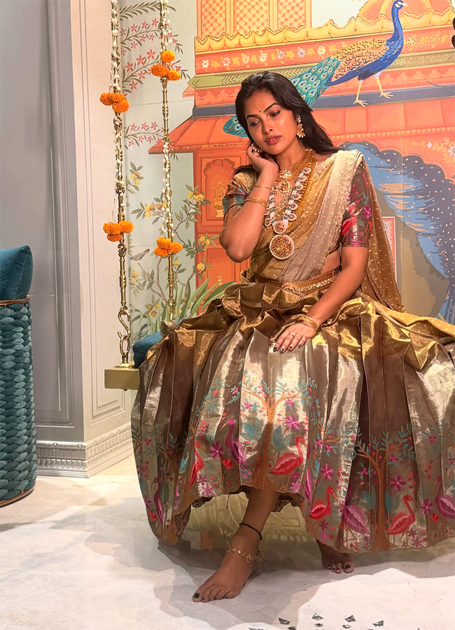 Bigg Boss Fame Divi Vadthya Latest Photos Viral6