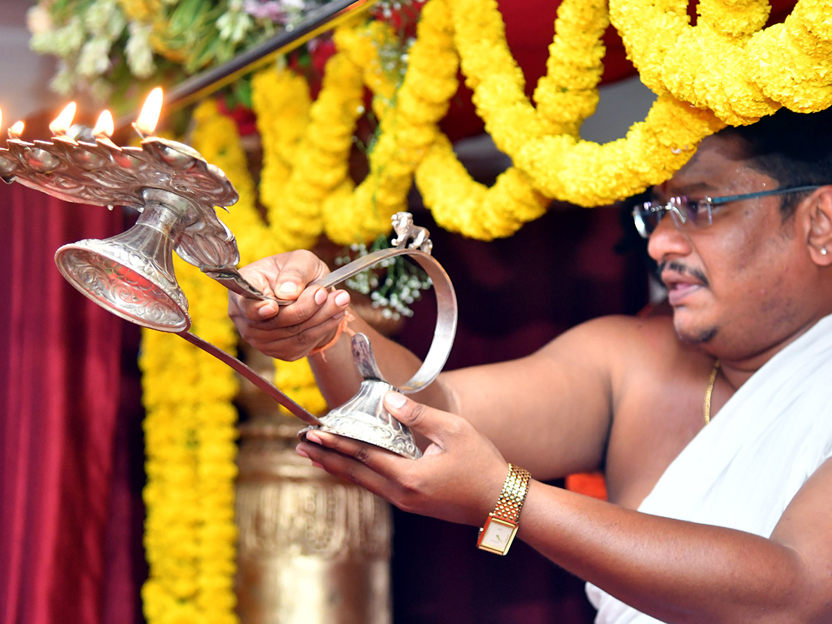 Dasara Navaratri Celebrations In Kanaka Durga Temple Vijayawada14