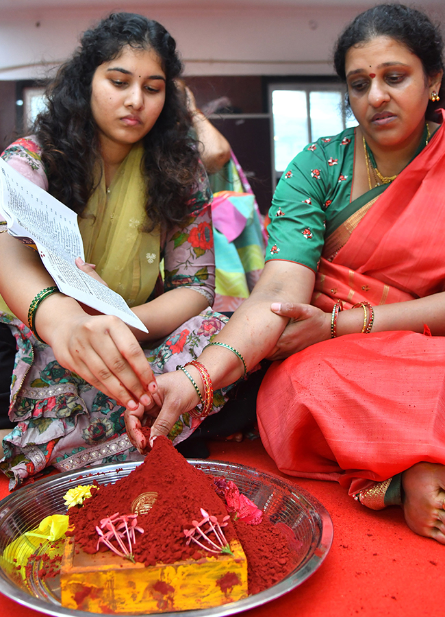 Dasara Navaratri Celebrations In Kanaka Durga Temple Vijayawada19