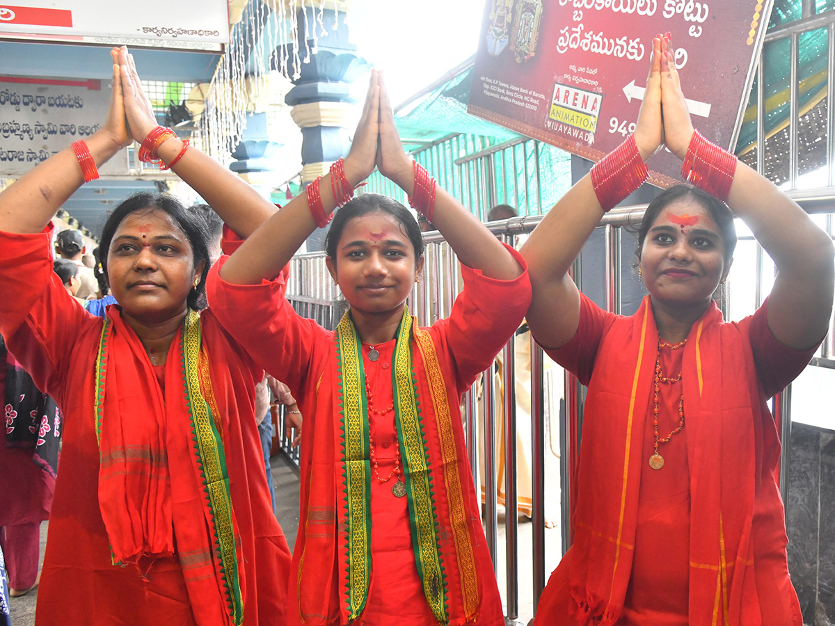Dasara Navaratri Celebrations In Kanaka Durga Temple Vijayawada26