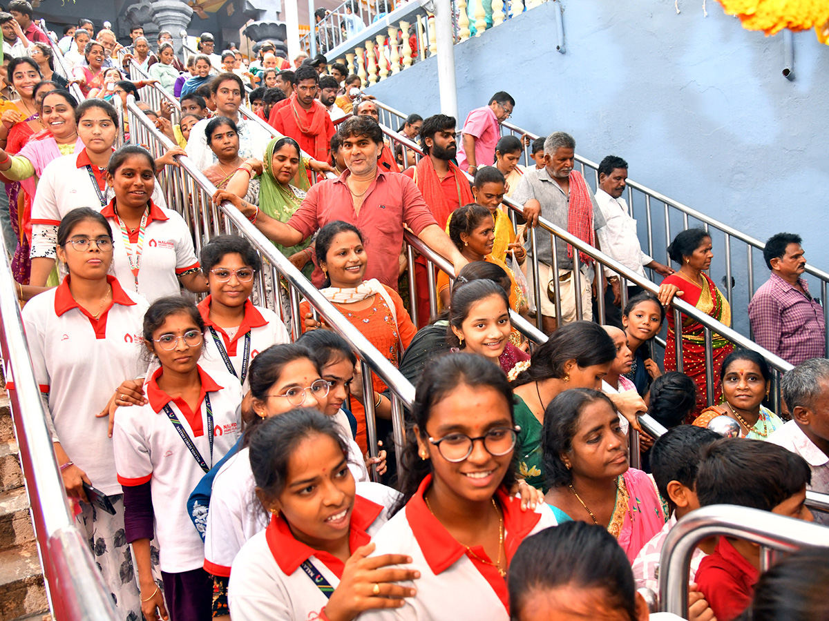 Dasara Navaratri Celebrations In Kanaka Durga Temple Vijayawada27