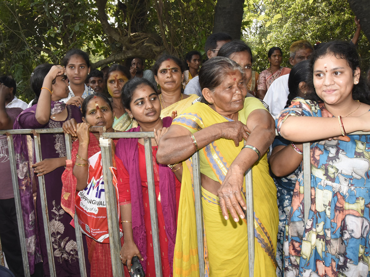 Devotional : Paidi Thalli Sirimanotsavam In Vizianagaram HD Photos18