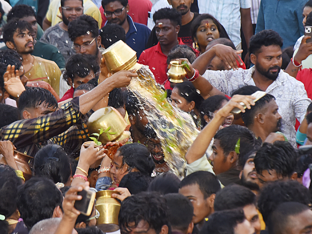 Devotional : Paidi Thalli Sirimanotsavam In Vizianagaram HD Photos8
