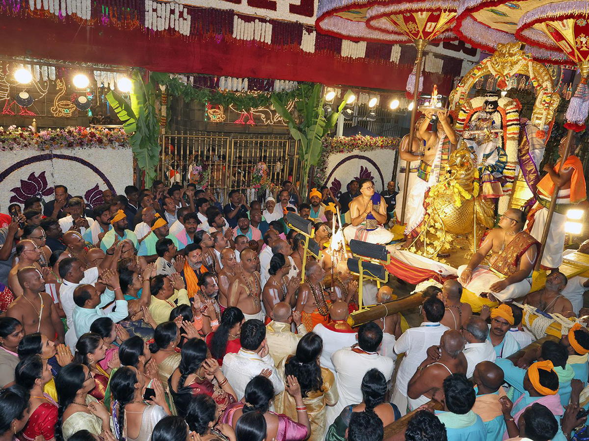 Dussehra 2026 : Hamsa Vahanam Seva in Tirumala HD Photos6