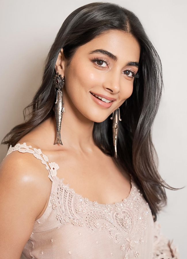 Pooja Hegde Birthday Special2