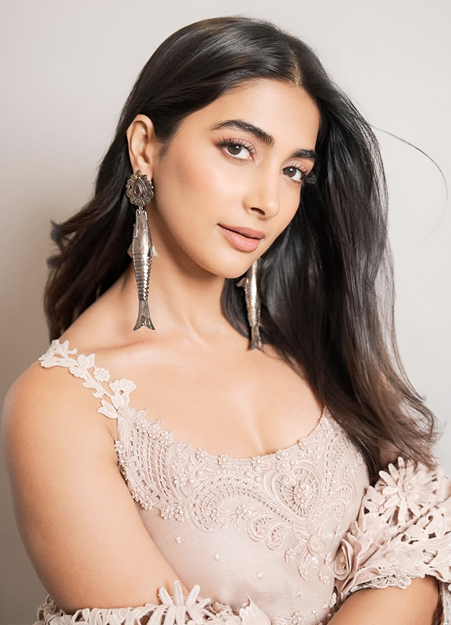 Pooja Hegde Birthday Special12