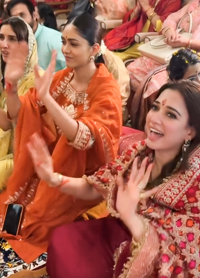 Tamannaah Bhatia has visited the Vaishno Devi shrine11
